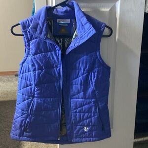 Columbia blue vest